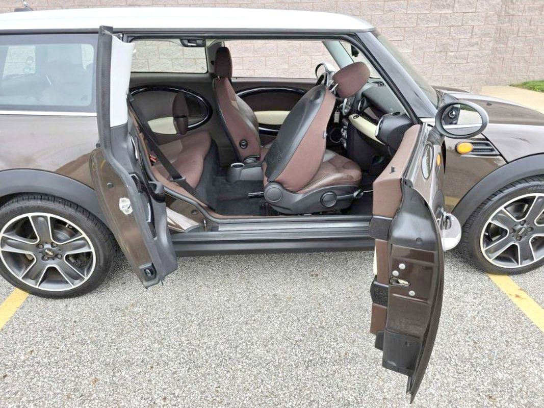 Used 2009 MINI Cooper Clubman Hardtop image 10