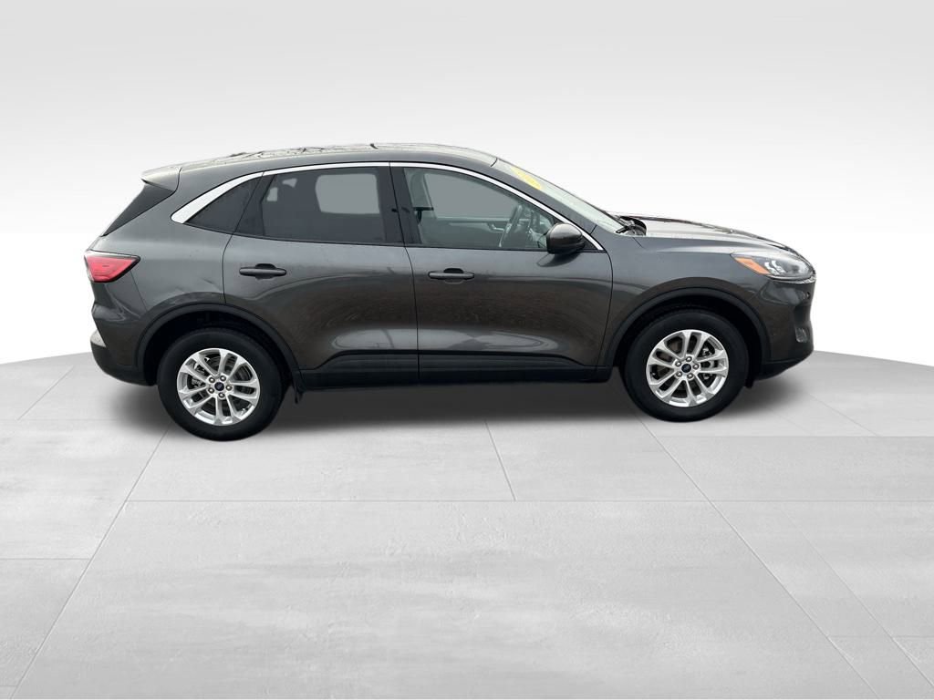 Used 2020 Ford Escape SE image 7