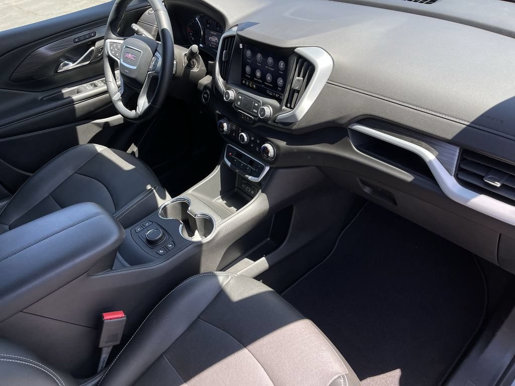 Certified 2024 GMC Terrain SLT FWD image 27