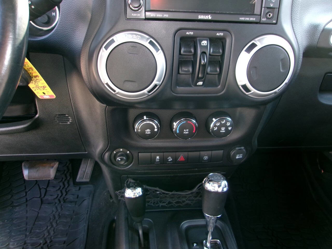 Used 2015 Jeep Wrangler Unlimited Sahara w/ Connectivity Group image 13