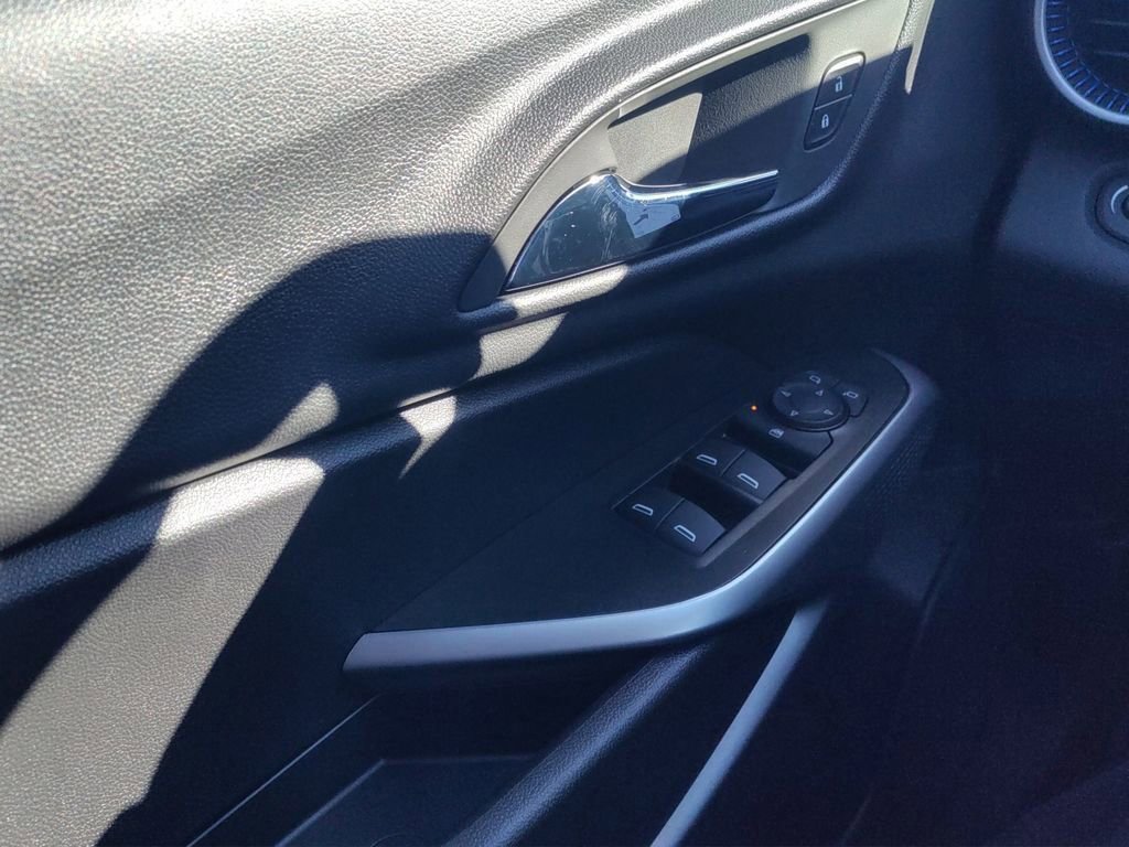 New 2026 Chevrolet Trax LS w/ LS Convenience Package image 8