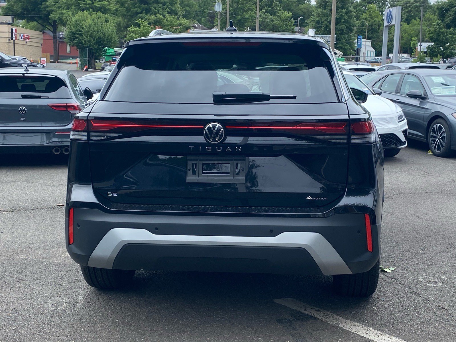 New 2026 Volkswagen Tiguan SE AWD/4WD image 4