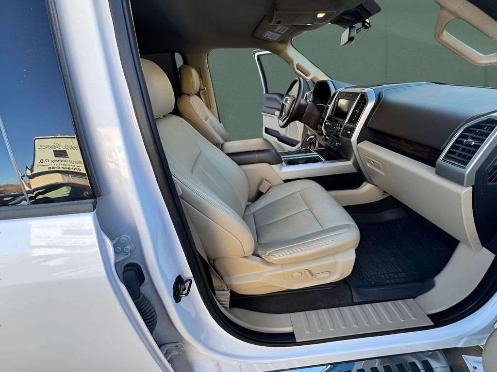 Used 2019 Ford F150 Lariat image 14