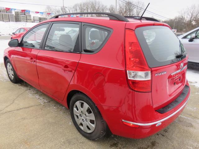 Used 2010 Hyundai Elantra SE w/ Popular Equipment Pkg 2 image 5