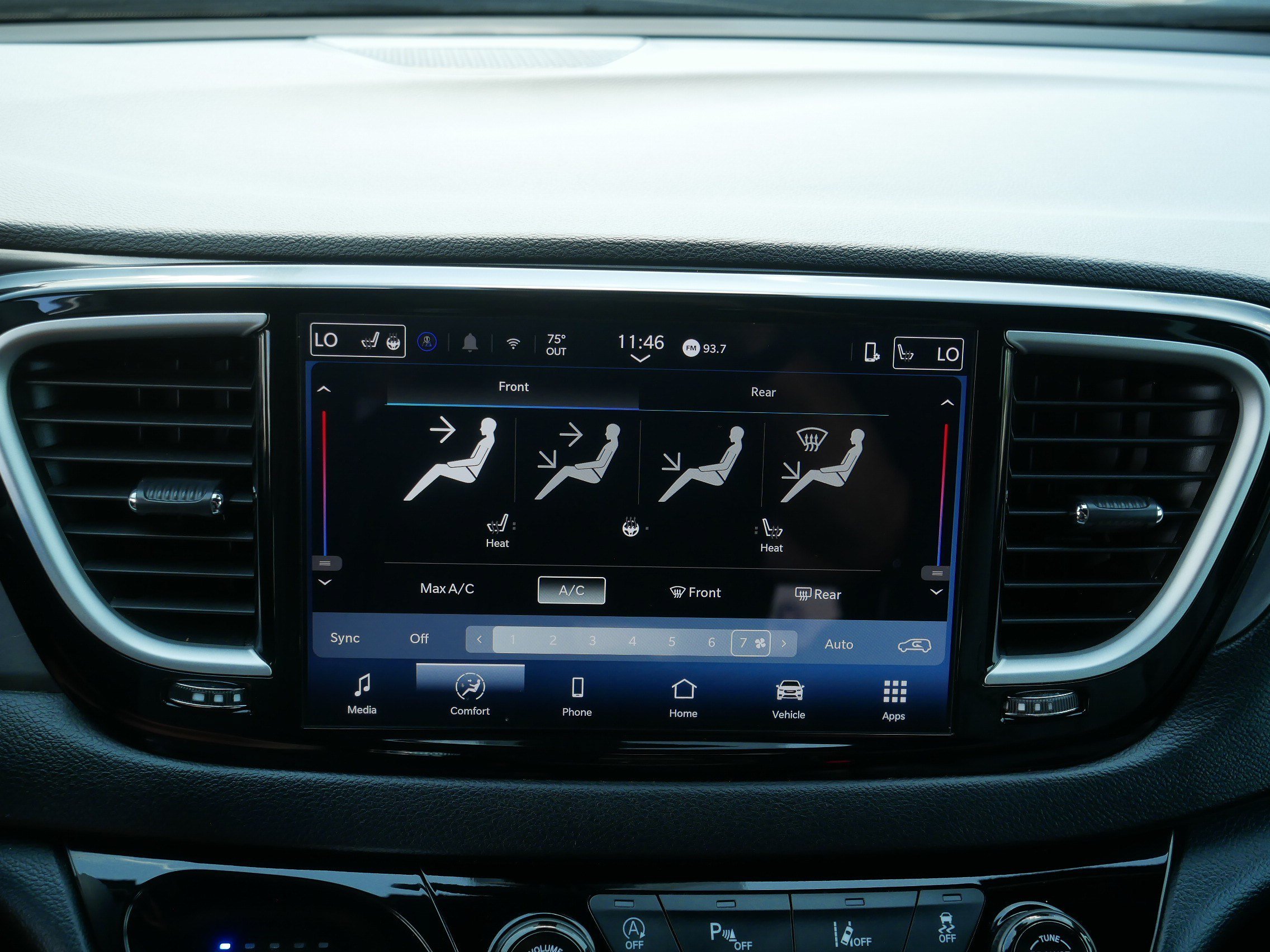 Used 2025 Chrysler Pacifica Select FWD image 30