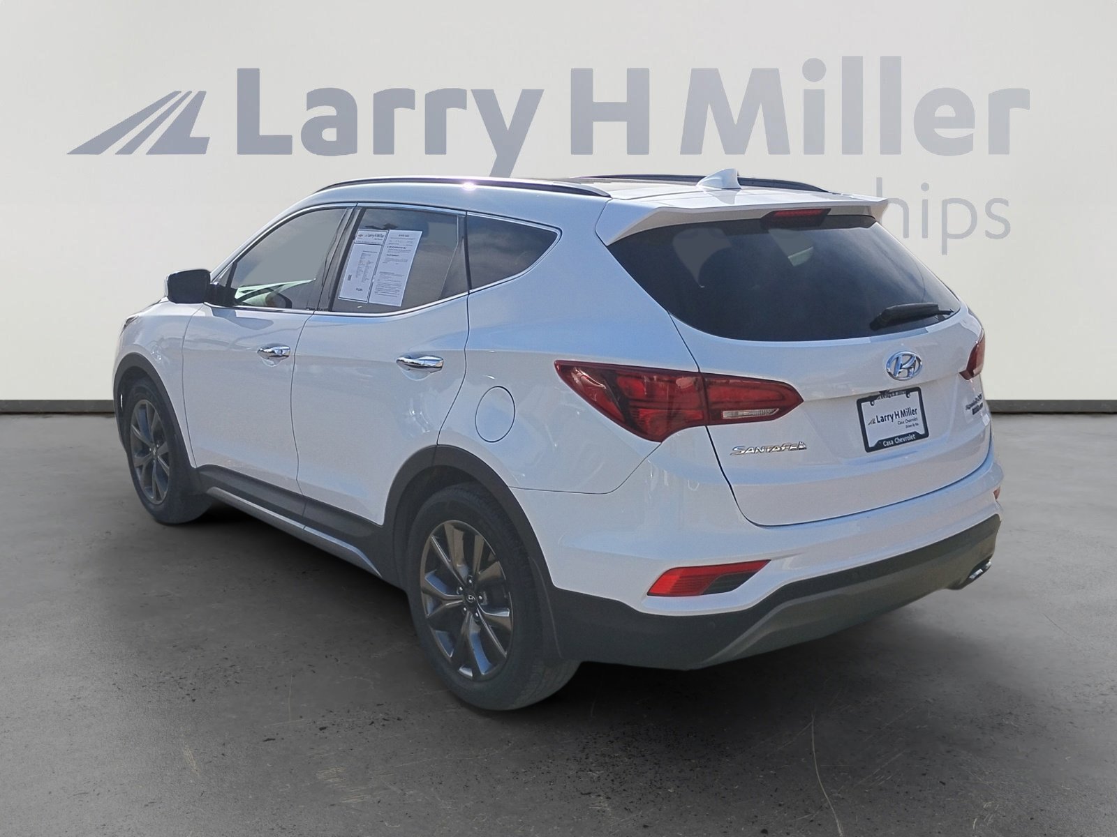 Used 2018 Hyundai Santa Fe Sport image 3