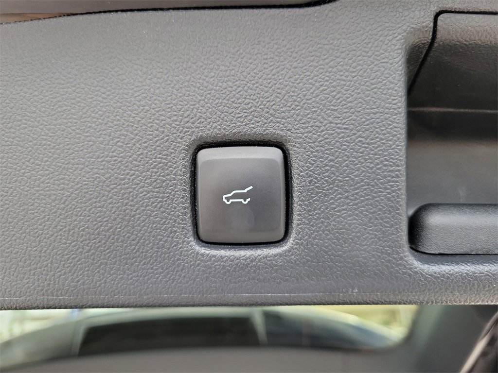 Certified 2022 Ford Escape SEL image 10