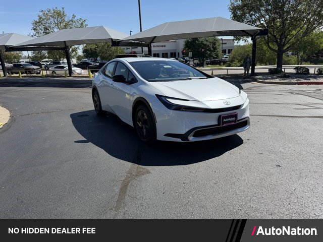 New 2027 Toyota Prius Plug-In Hybrid FWD image 1