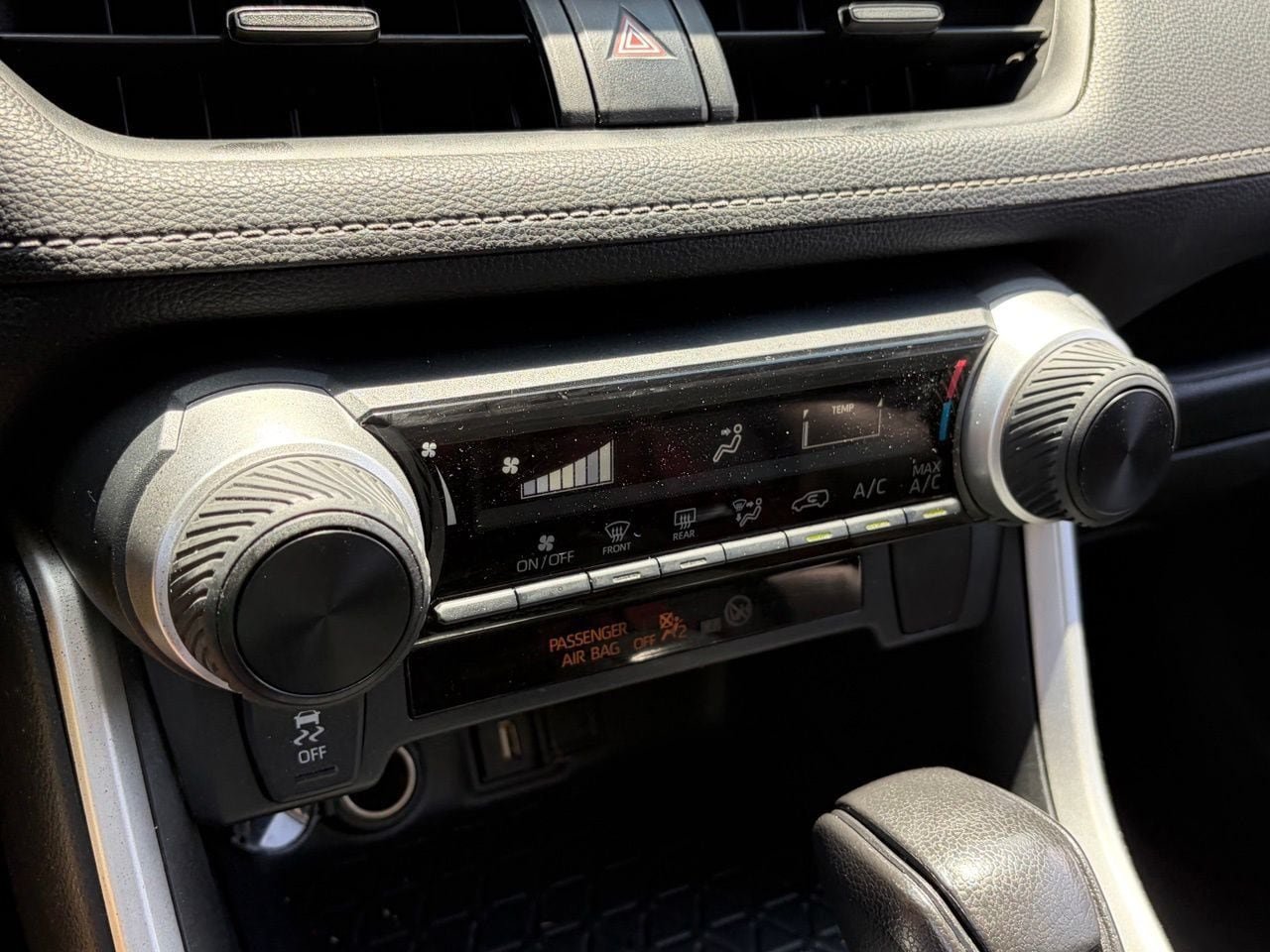 Used 2020 Toyota RAV4 LE w/ All Weather Liner Package FWD image 9