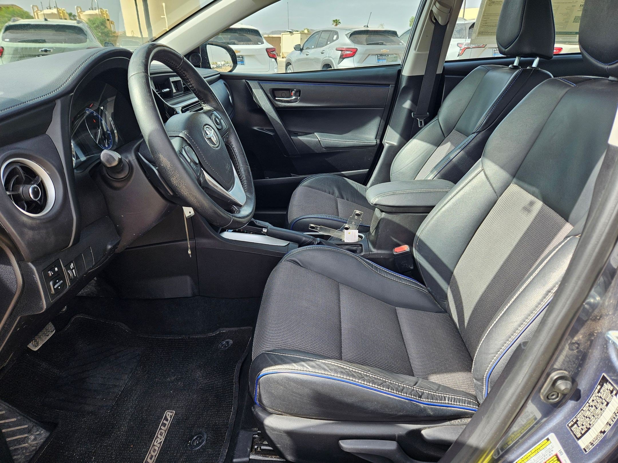 Used 2017 Toyota Corolla L FWD image 17
