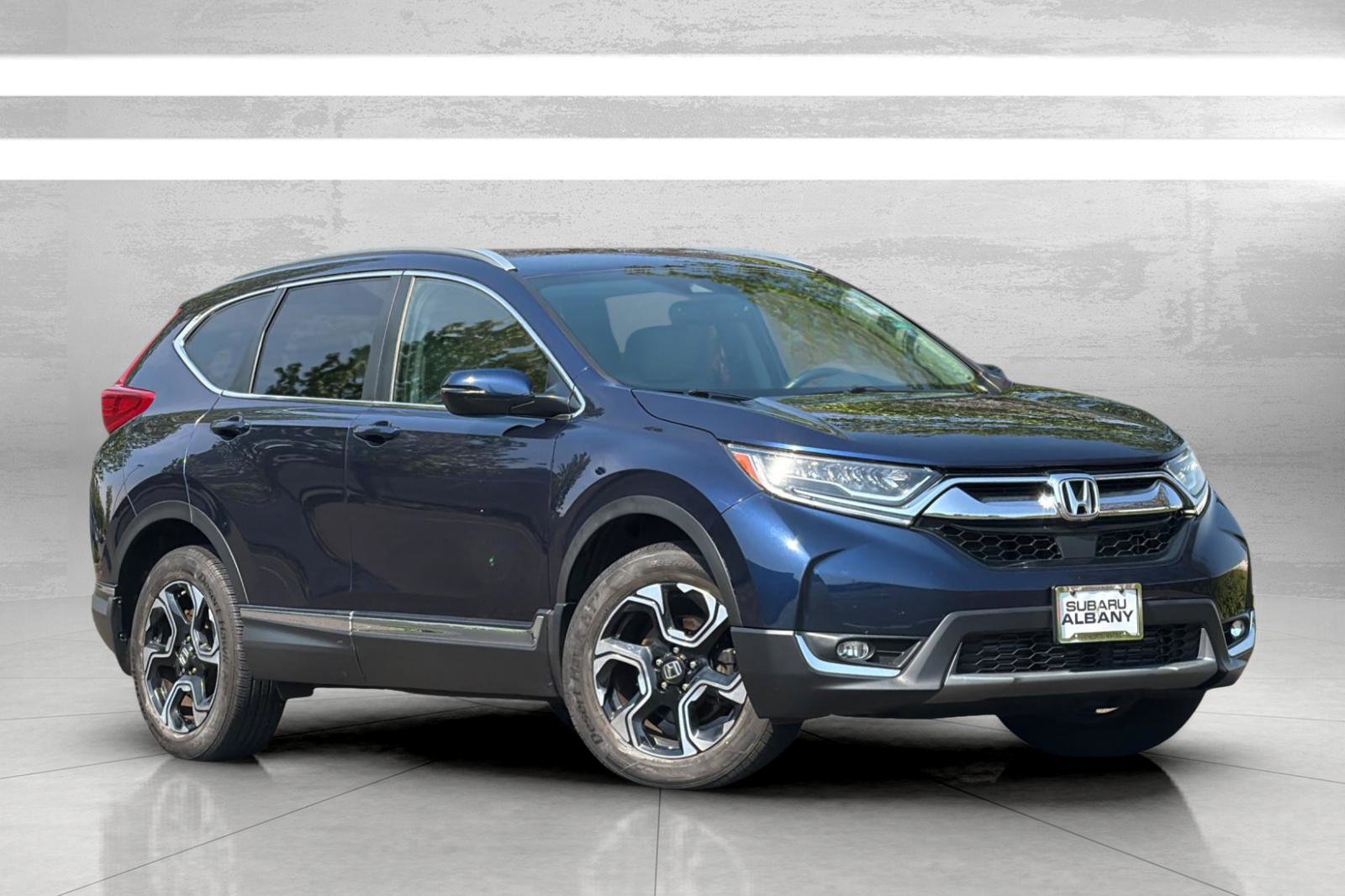 Used 2019 Honda CR-V Touring image 2