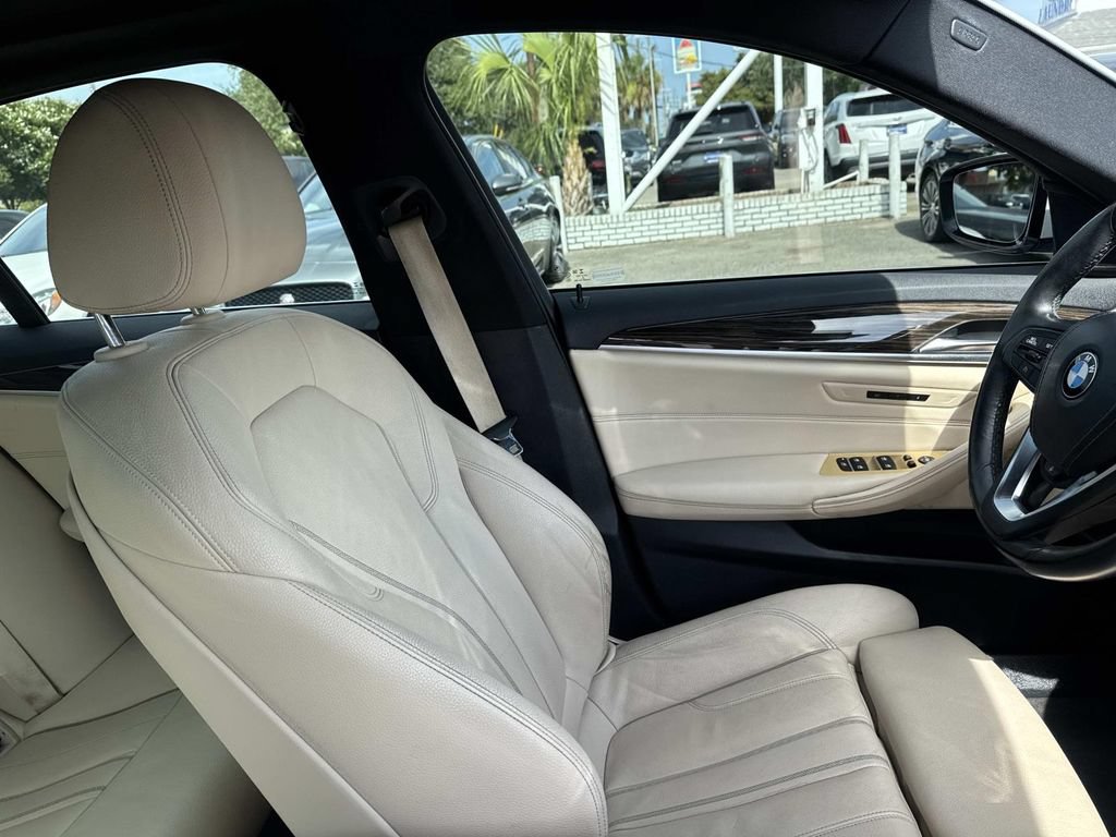 Used 2020 BMW 540i RWD image 13