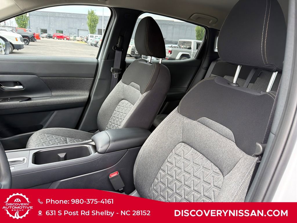 Certified 2026 Nissan Kicks SV FWD image 13