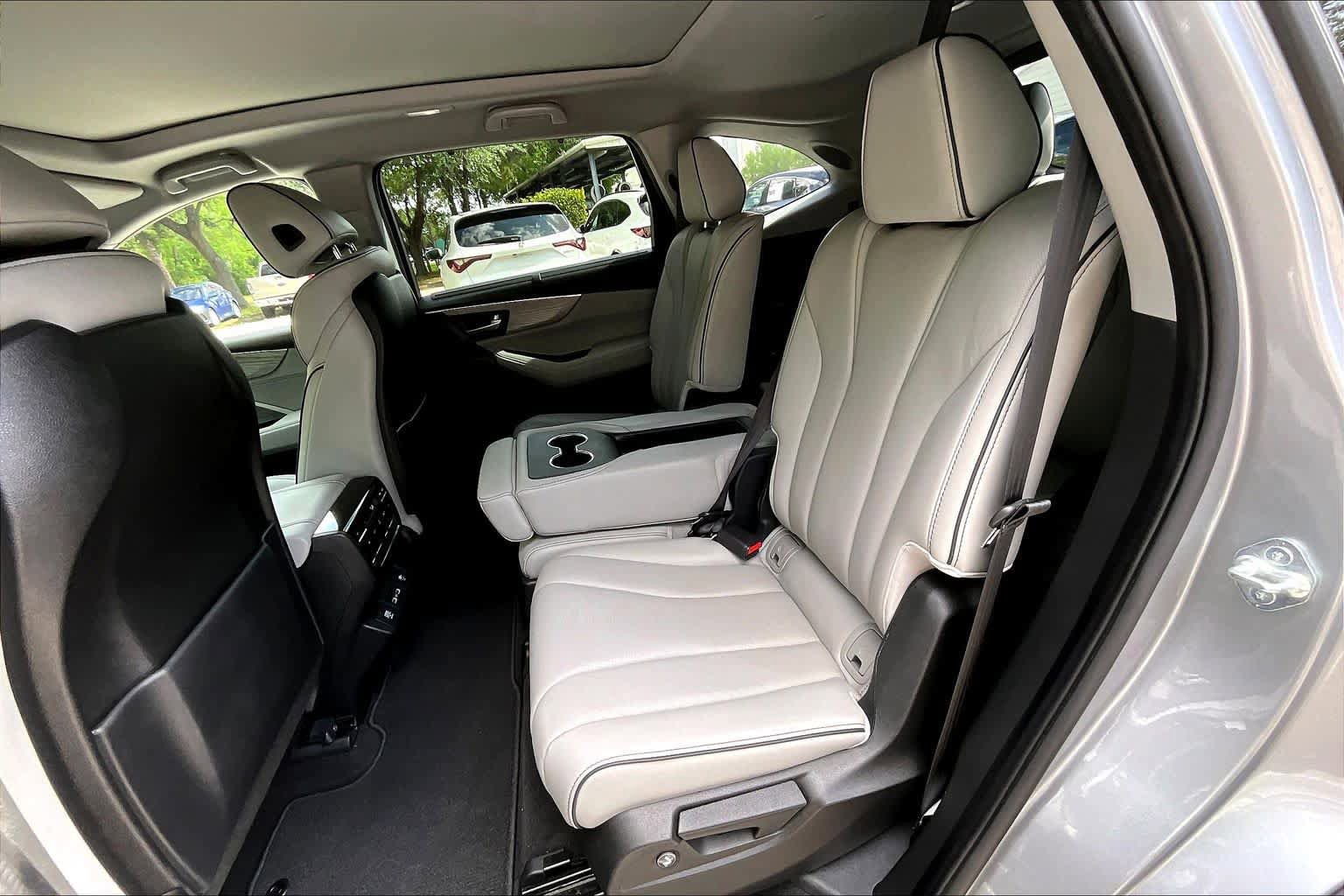 Used 2022 Acura MDX SH-AWD w/ Advance Package image 21