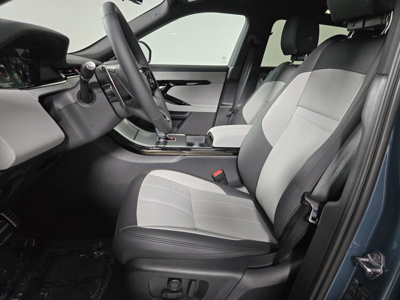 New 2026 Land Rover Range Rover Evoque Dynamic SE image 11