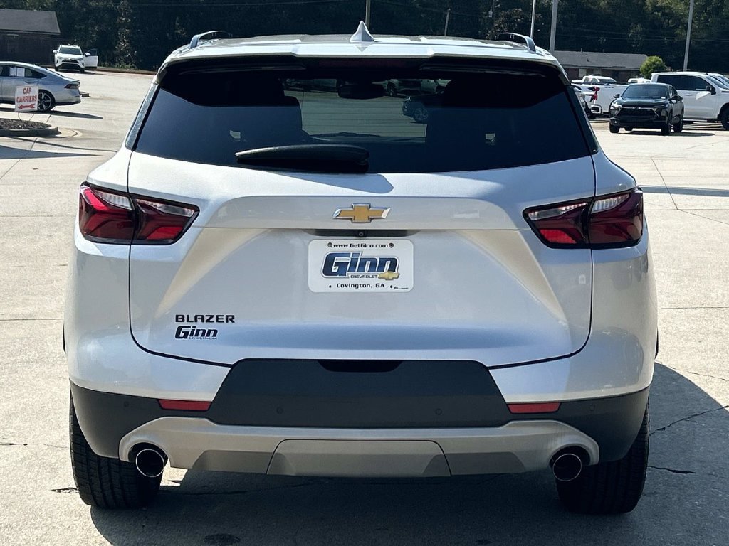 Used 2019 Chevrolet Blazer LT FWD image 3