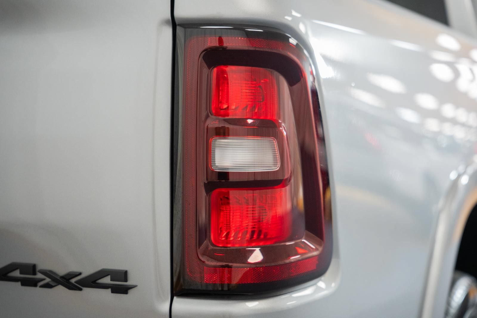 Used 2025 RAM 1500 Laramie w/ Night Edition AWD/4WD image 7