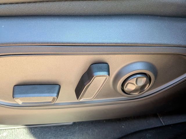 New 2026 Jeep Grand Cherokee Altitude image 10