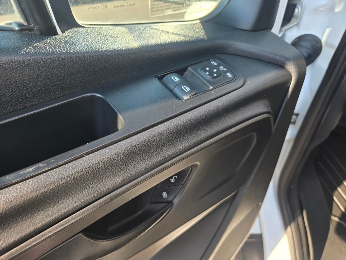 Used 2019 Mercedes-Benz Sprinter 4x4 170 image 17
