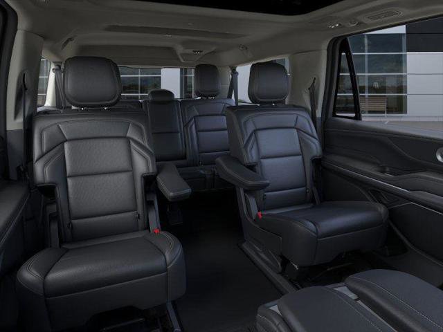New 2025 Lincoln Navigator L Reserve image 11