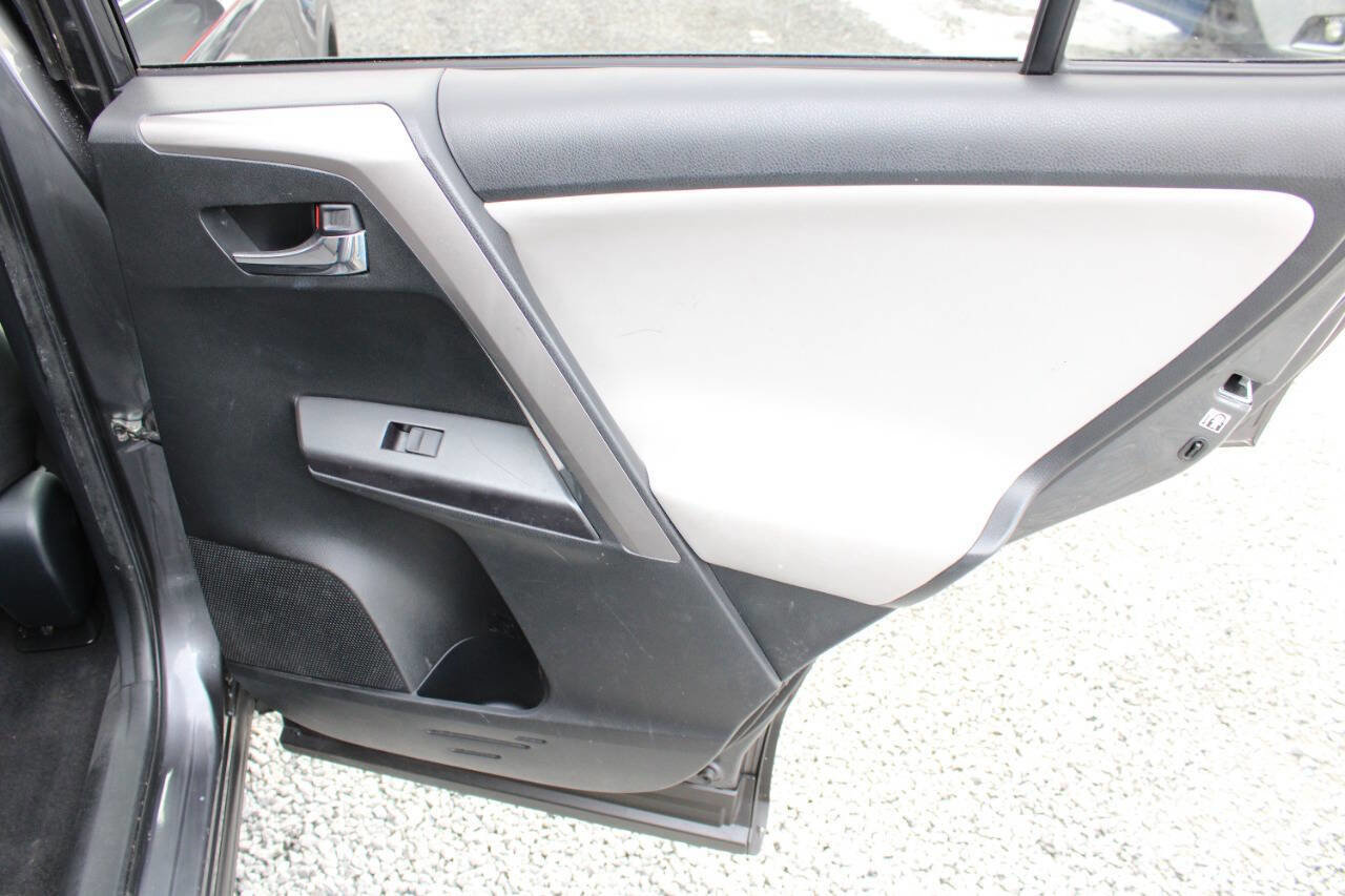 Used 2017 Toyota RAV4 XLE image 23