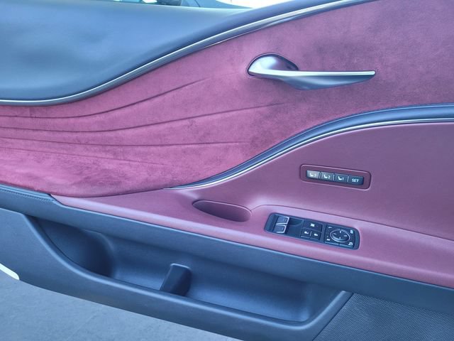 Used 2018 Lexus LC 500 Coupe w/ Touring Package RWD image 15