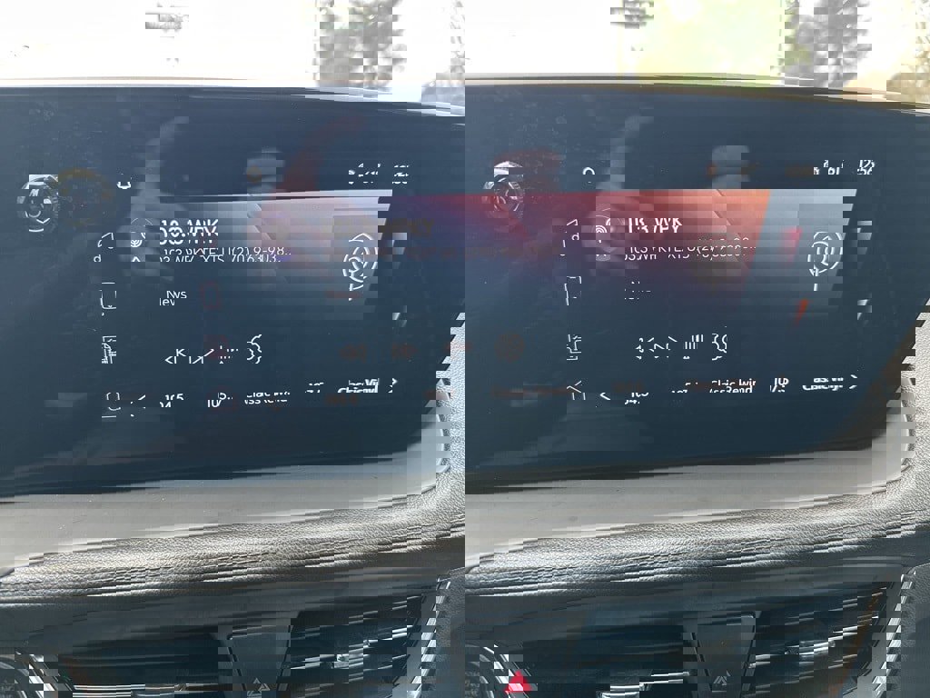 Used 2024 Buick Encore GX Avenir image 14