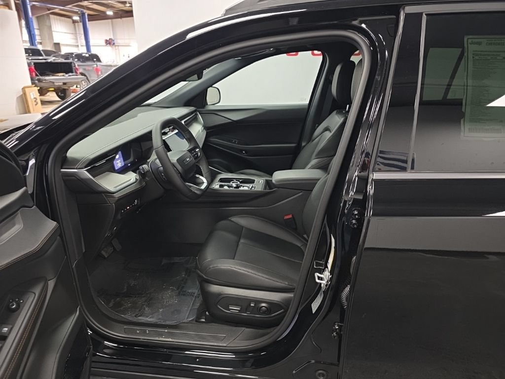 New 2026 Jeep Cherokee Limited AWD/4WD image 16