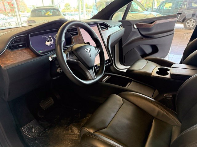 Used 2019 Tesla Model X Long Range AWD/4WD image 2