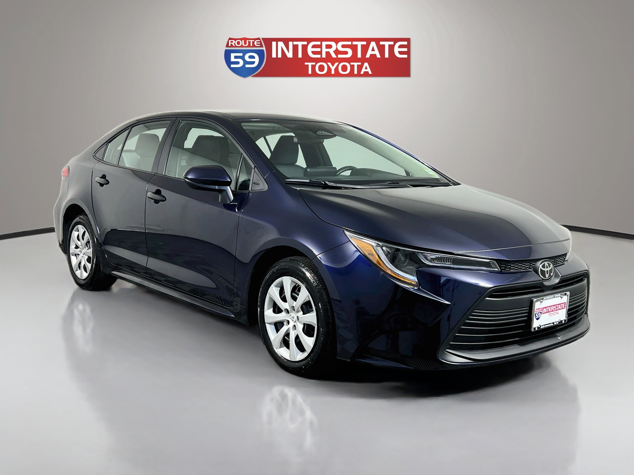 Certified 2025 Toyota Corolla LE FWD image 1