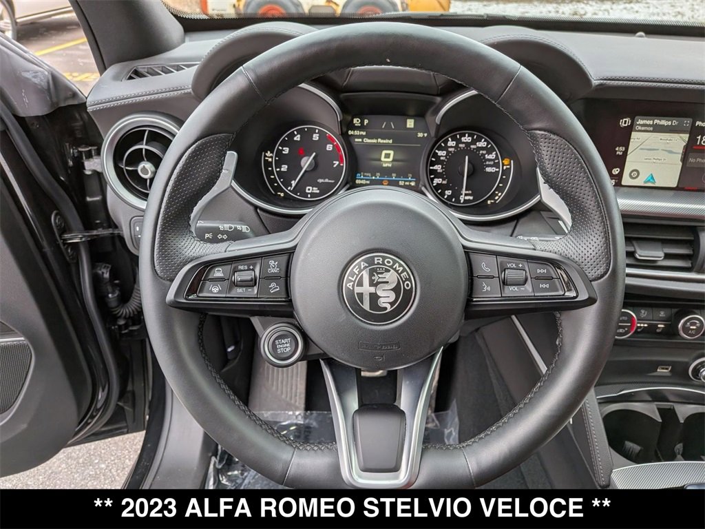 Used 2023 Alfa Romeo Stelvio Veloce image 23