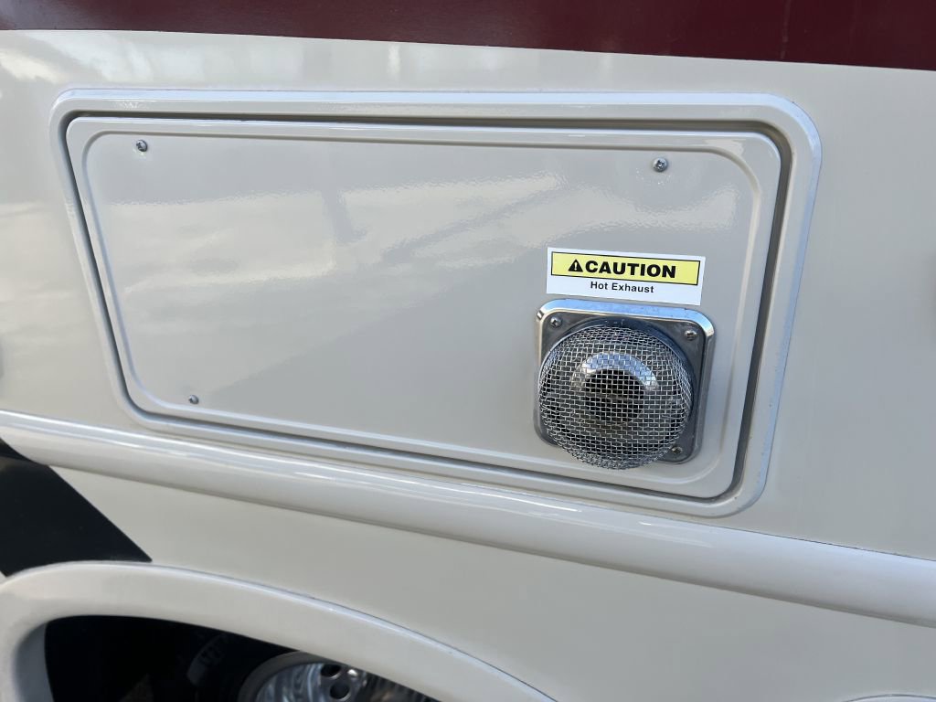 Used 2018 Mercedes-Benz Sprinter 3500 image 15