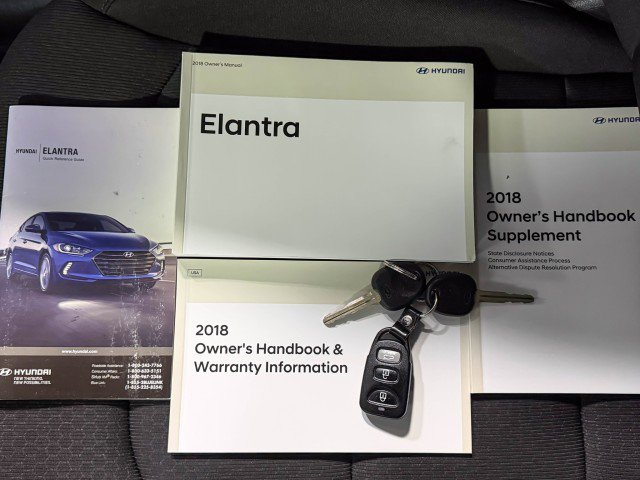 Used 2018 Hyundai Elantra SE w/ Cargo Package image 36