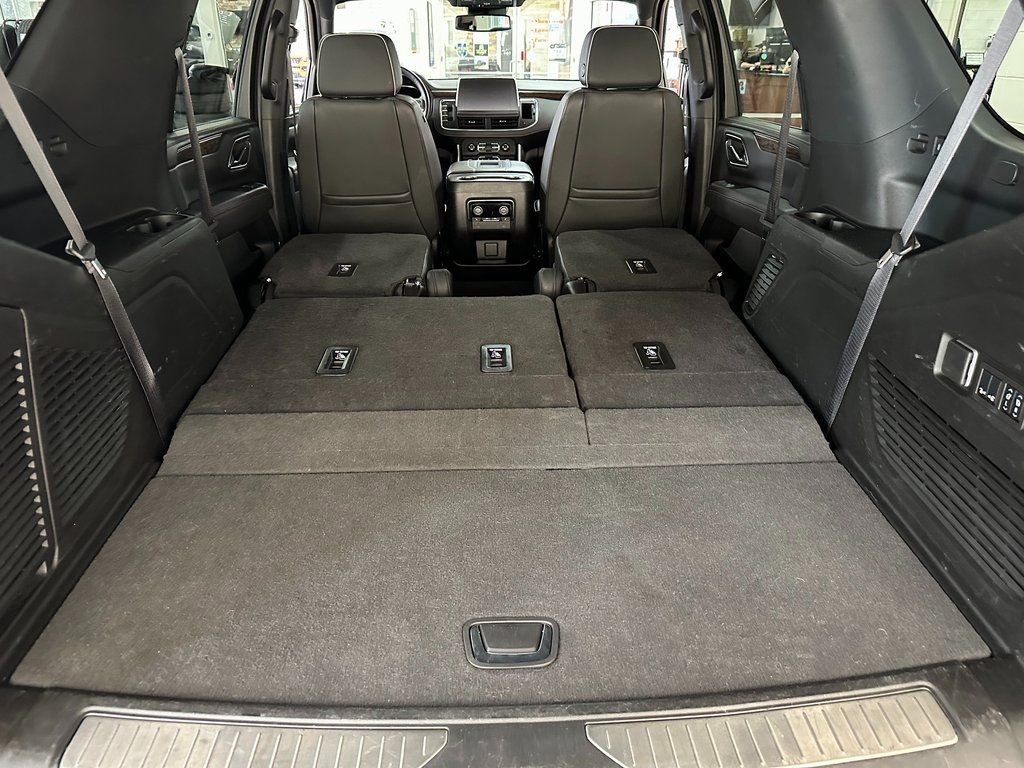 Used 2024 Chevrolet Tahoe Premier AWD/4WD image 40