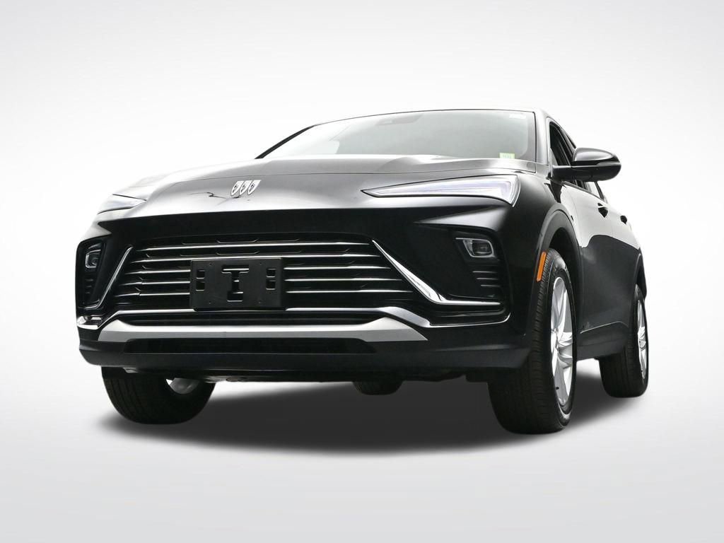 Used 2024 Buick Envista Preferred w/ Advanced Safety Package FWD image 31