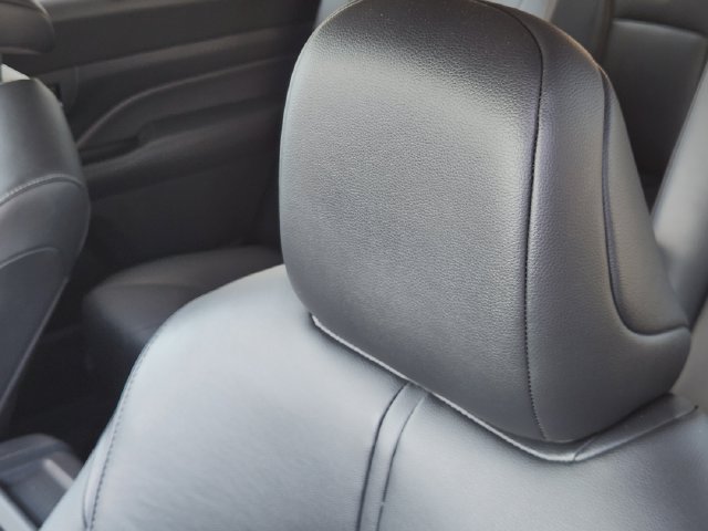 Used 2025 Toyota Grand Highlander AWD image 13