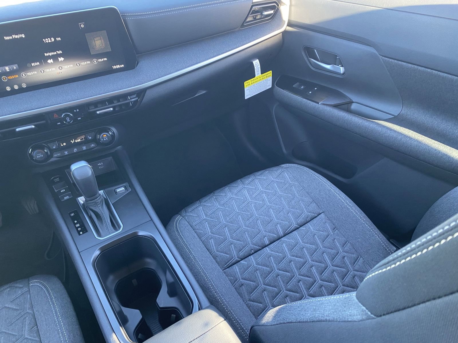 New 2026 Nissan Kicks SV w/ Cold Weather Package image 17