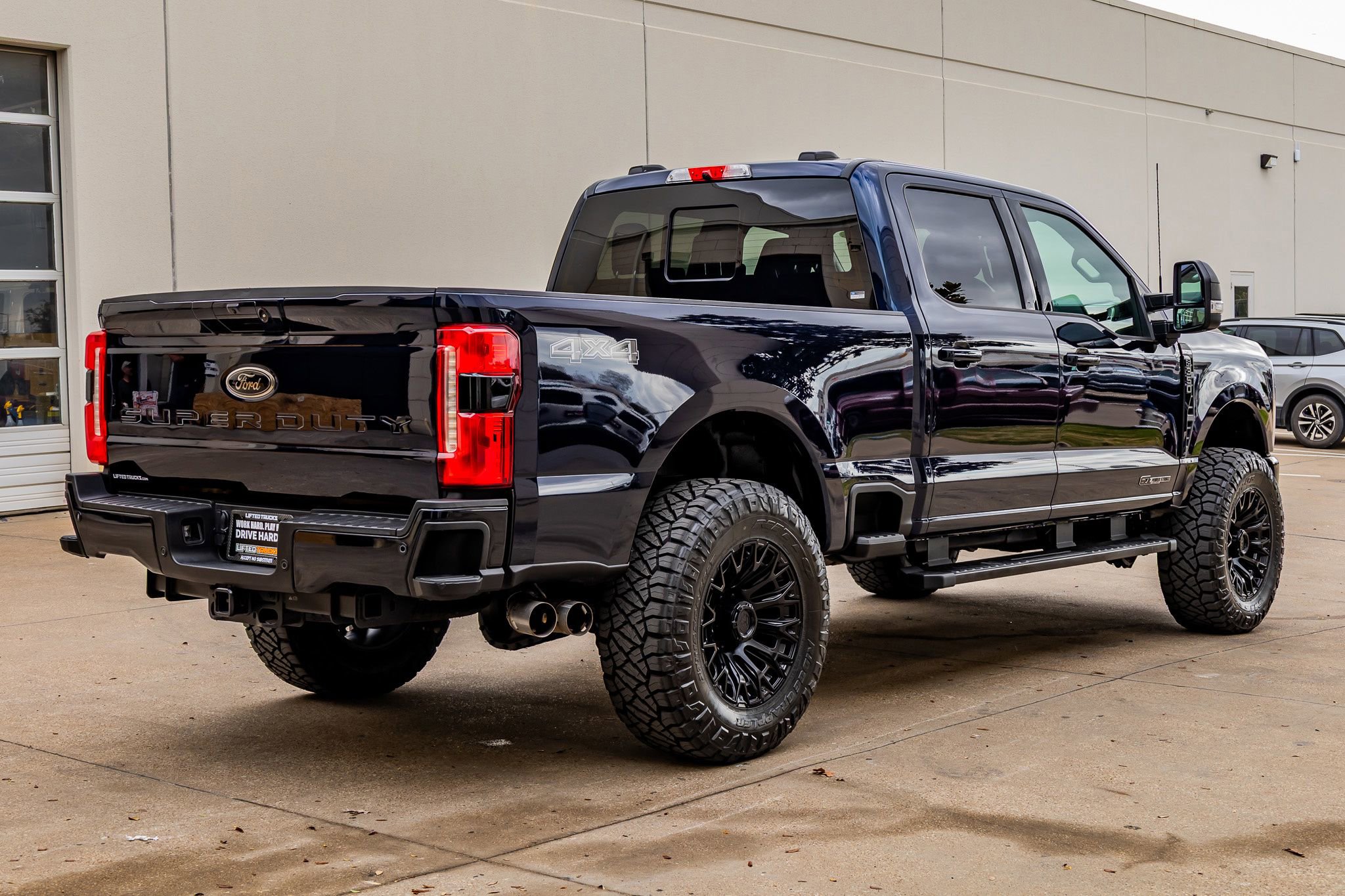 Used 2025 Ford F350 XLT w/ Black Appearance Package AWD/4WD image 10