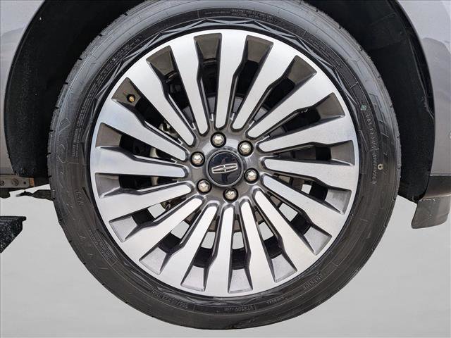 Used 2021 Lincoln Navigator Reserve w/ Luxury Package image 25