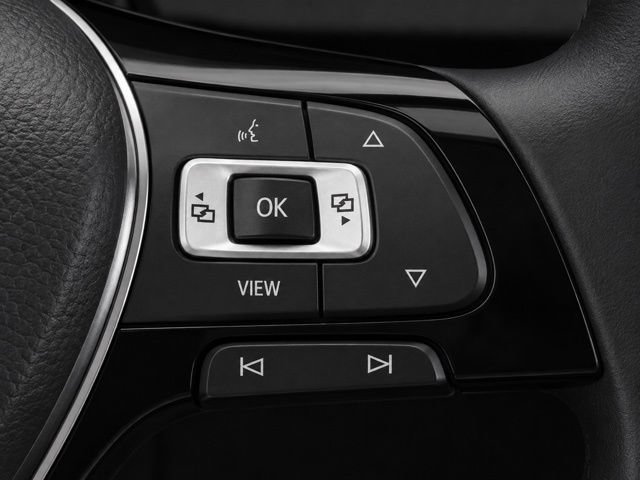 Used 2019 Volkswagen Jetta SE w/ Cold Weather Package FWD image 35