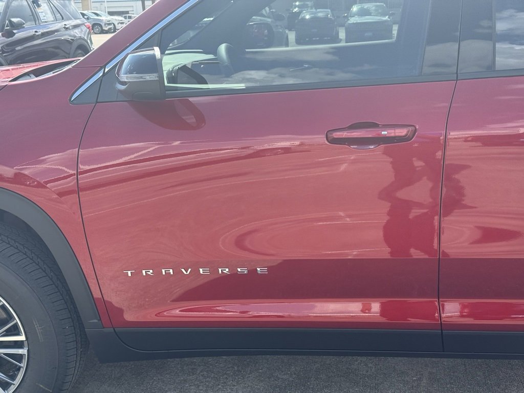 New 2026 Chevrolet Traverse LT image 18