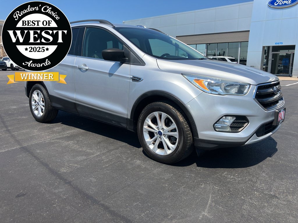 Used 2018 Ford Escape SE FWD image 1