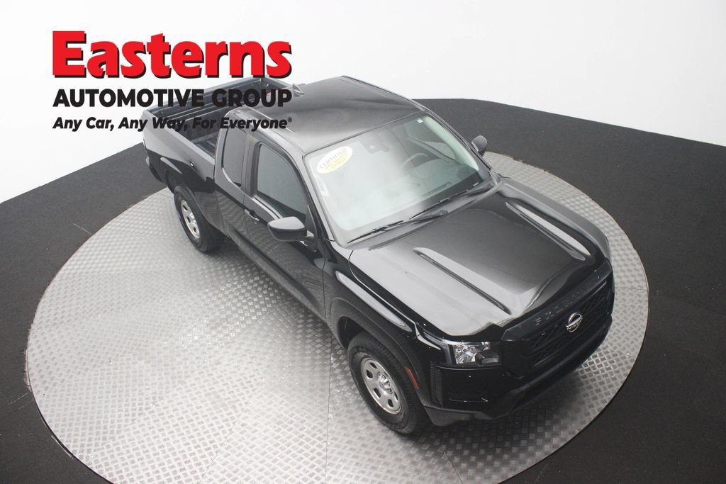 Used 2022 Nissan Frontier S RWD image 3
