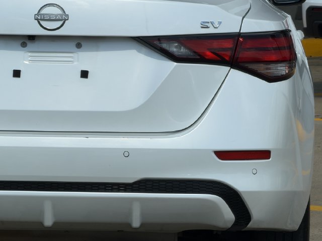 Used 2024 Nissan Sentra SV FWD image 9