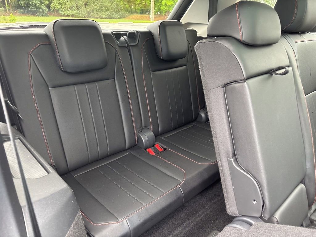 Used 2024 Volkswagen Tiguan Wolfsburg Edition image 20