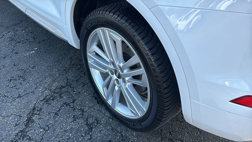 Used 2018 Audi Q5 2.0T Premium Plus w/ Premium Plus Package image 9