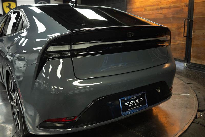 Used 2026 Toyota Prius Plug-In Hybrid image 6