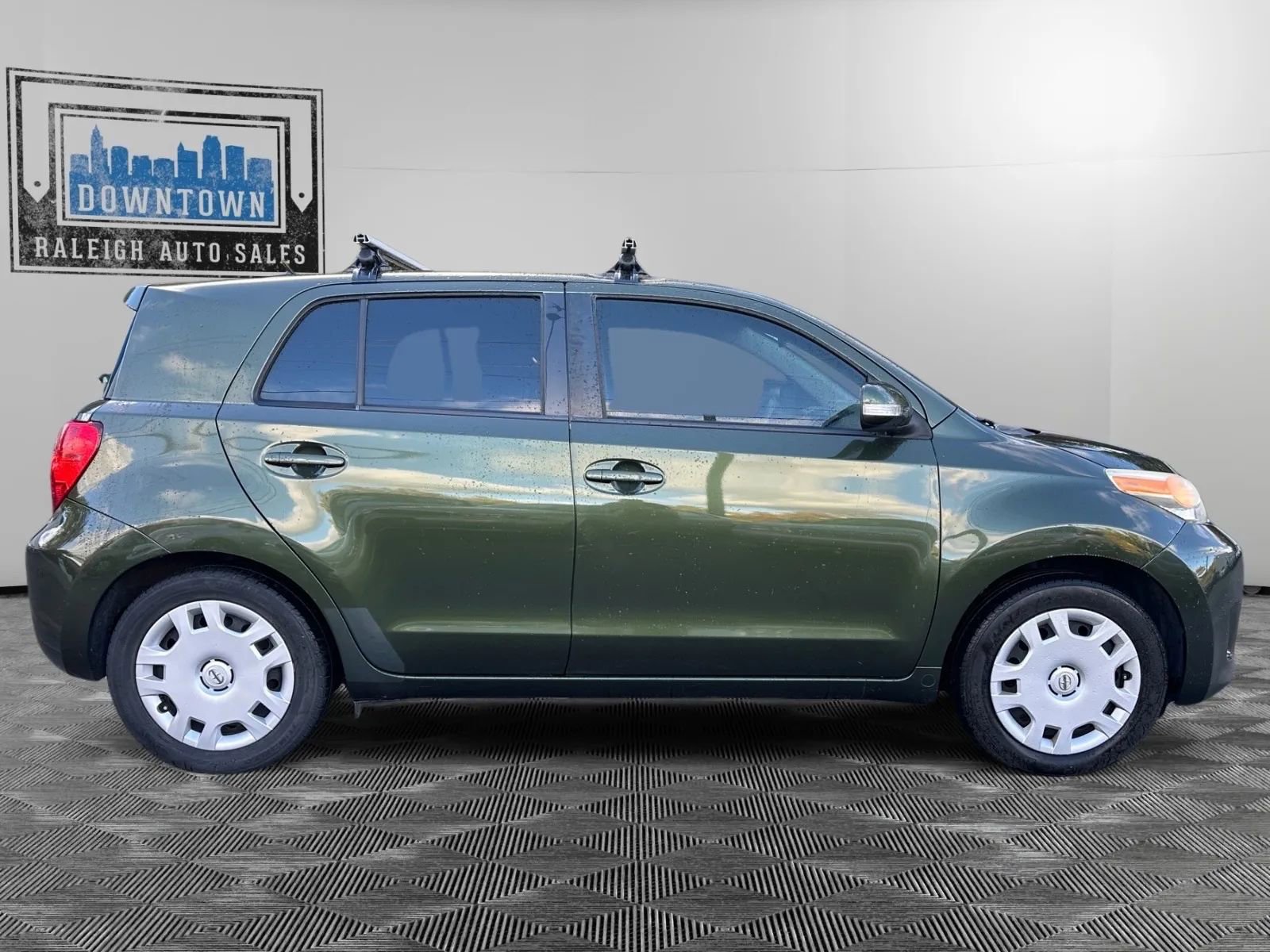Used 2012 Scion xD image 5