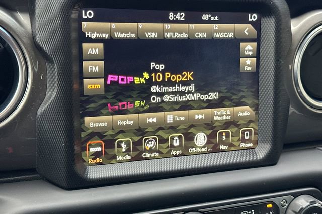 Used 2018 Jeep Wrangler Unlimited Sahara image 21