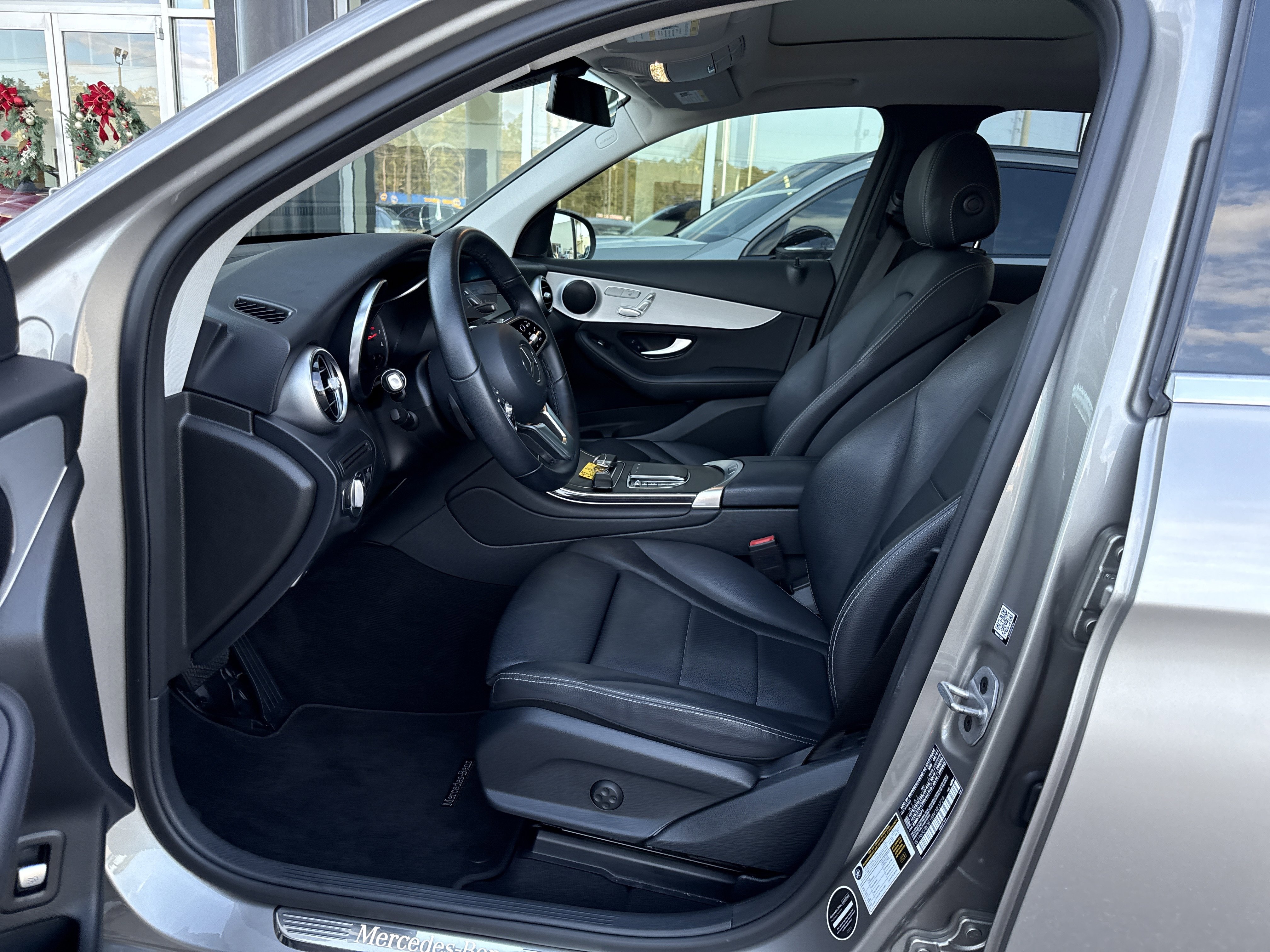 Certified 2021 Mercedes-Benz GLC 300 image 10